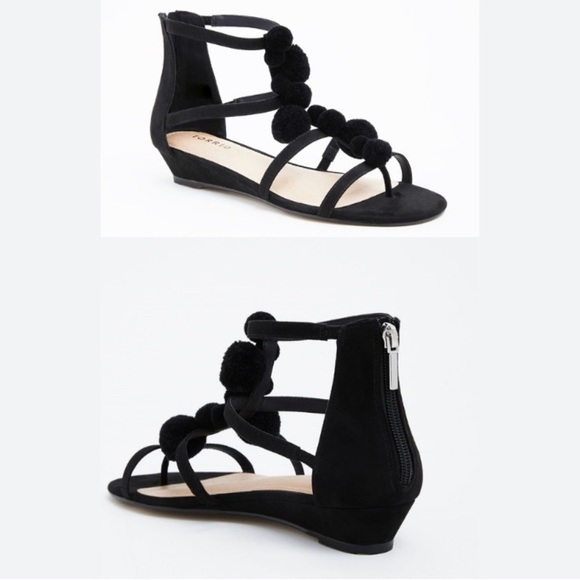 NWT Torrid Black Gladiator Sandals w/Pom Poms, Size 8.5 Wide - Picture 1 of 12